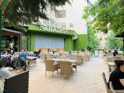 Cafe club Paradise image